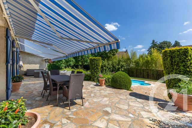 Afficher la photo en grand Maison à vendre - 6 pièces - 190 m2 - St Arnoult En Yvelines - 78 - ILE-DE-FRANCE