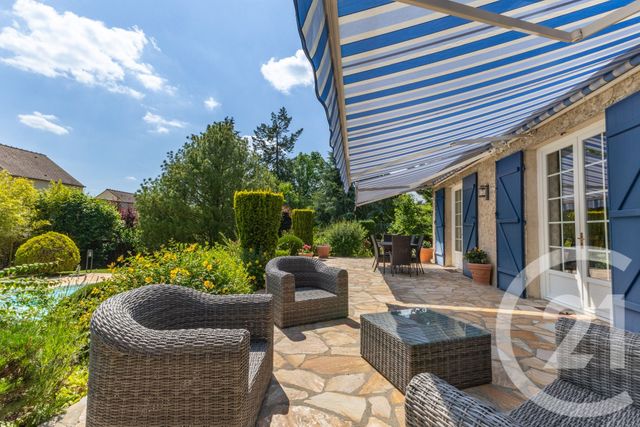 Afficher la photo en grand Maison à vendre - 6 pièces - 190 m2 - St Arnoult En Yvelines - 78 - ILE-DE-FRANCE