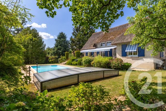 Afficher la photo en grand Maison à vendre - 6 pièces - 190 m2 - St Arnoult En Yvelines - 78 - ILE-DE-FRANCE