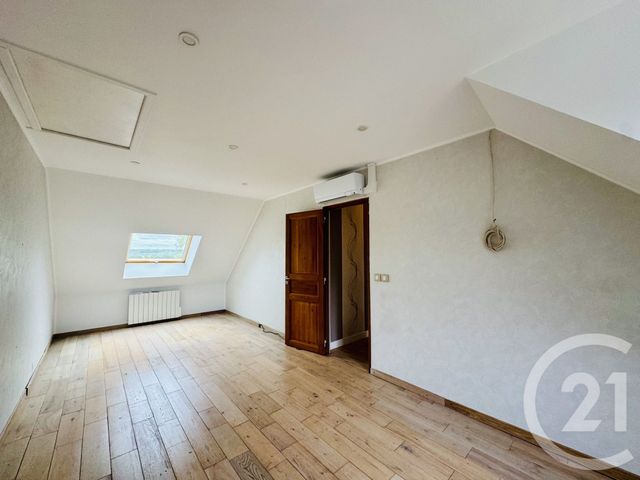 Afficher la photo en grand Maison à vendre - 7 pièces - 132,36 m2 - St Arnoult En Yvelines - 78 - ILE-DE-FRANCE