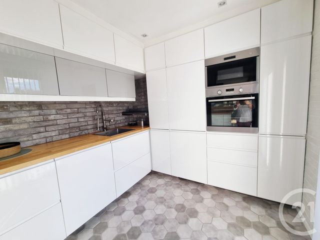 Maison &agrave; vendre - 5 pi&egrave;ces - 133 m2 - St Arnoult En Yvelines - 78 - ILE-DE-FRANCE
