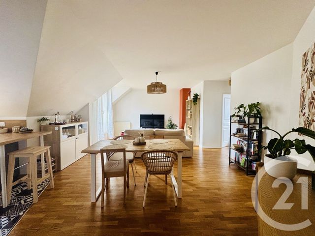 Afficher la photo en grand Appartement F3 à vendre - 3 pièces - 70 m2 - St Arnoult En Yvelines - 78 - ILE-DE-FRANCE