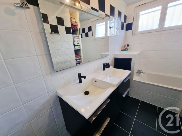 Maison &agrave; vendre - 7 pi&egrave;ces - 132 m2 - Ablis - 78 - ILE-DE-FRANCE