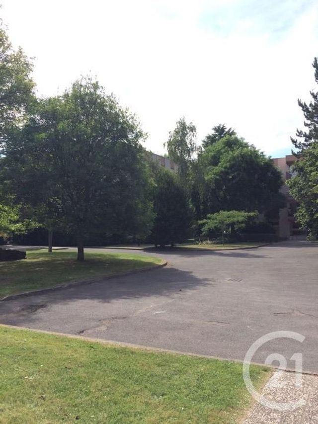 Appartement Studio &agrave; vendre - 1 pi&egrave;ce - 27,59 m2 - Gif Sur Yvette - 91 - ILE-DE-FRANCE