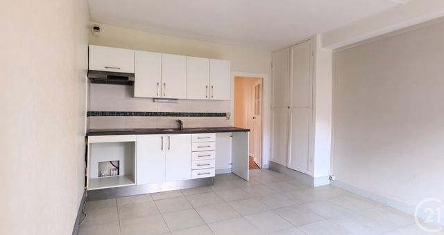 Appartement F2 à louer LIMOURS