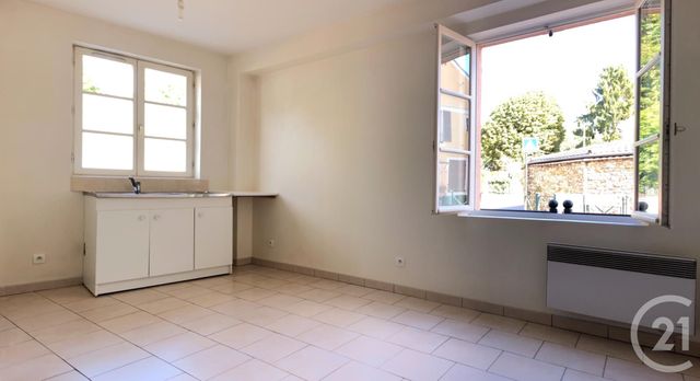 Appartement F2 à louer LIMOURS