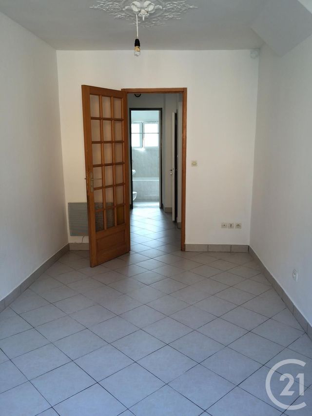 Appartement F1 à vendre - 1 pièce - 21,70 m2 - Bonnelles - 78 - ILE-DE-FRANCE