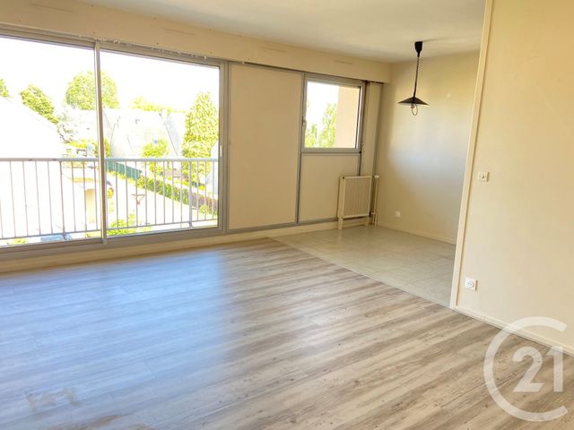 Appartement à louer - 2 pièces - 47,49 m2 - Dourdan - 91 - ILE-DE-FRANCE