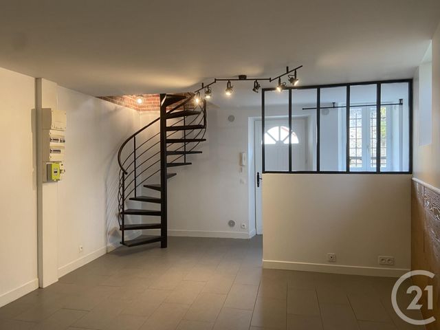 Appartement à louer - 2 pièces - 38,24 m2 - Bullion - 78 - ILE-DE-FRANCE
