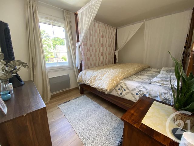 Appartement à louer - 6 pièces - 115 m2 - Bonnelles - 78 - ILE-DE-FRANCE