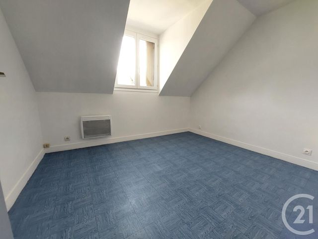 Afficher la photo en grand Appartement F2 à louer - 2 pièces - 36,15 m2 - St Arnoult En Yvelines - 78 - ILE-DE-FRANCE