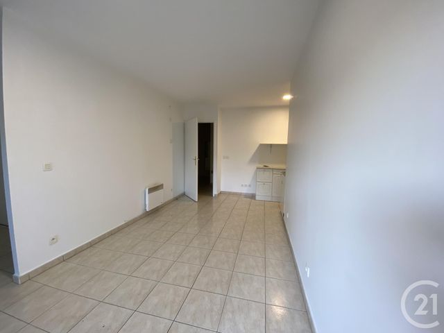 Appartement à louer - 3 pièces - 55,02 m2 - Fontenay Les Briis - 91 - ILE-DE-FRANCE