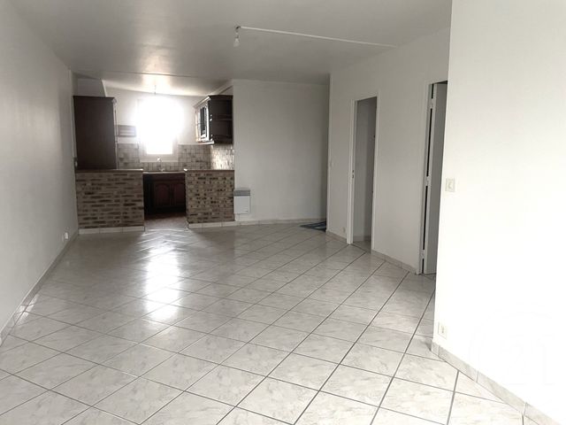Appartement à louer - 2 pièces - 34,25 m2 - St Arnoult En Yvelines - 78 - ILE-DE-FRANCE