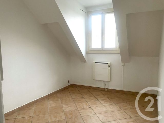 Appartement à louer - 2 pièces - 34,25 m2 - St Arnoult En Yvelines - 78 - ILE-DE-FRANCE