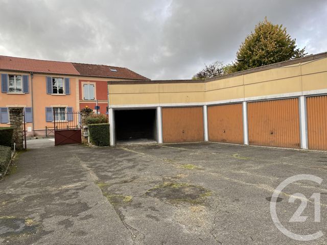 Parking à louer LIMOURS