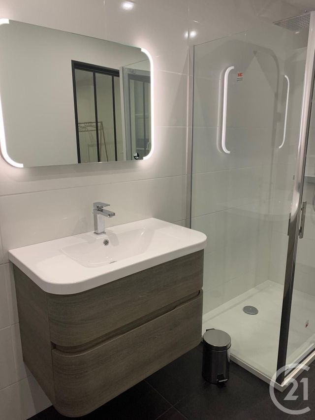 Appartement F2 à louer - 2 pièces - 44,06 m2 - Paris - 75020 - ILE-DE-FRANCE