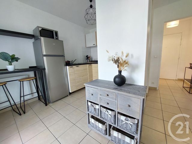 Appartement F1 à louer - 1 pièce - 28,43 m2 - Montigny Le Bretonneux - 78 - ILE-DE-FRANCE