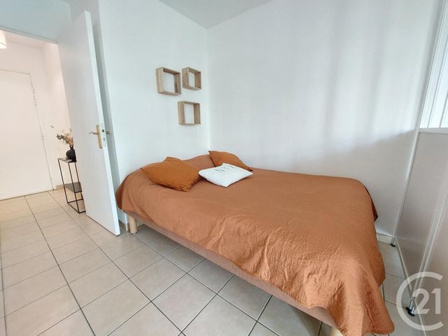 Appartement F1 à louer - 1 pièce - 28,43 m2 - Montigny Le Bretonneux - 78 - ILE-DE-FRANCE