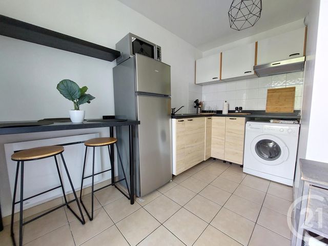 Appartement F1 à louer - 1 pièce - 28,43 m2 - Montigny Le Bretonneux - 78 - ILE-DE-FRANCE