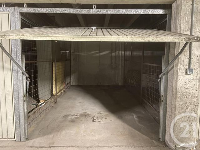 Parking à louer - 10 m2 - Dourdan - 91 - ILE-DE-FRANCE