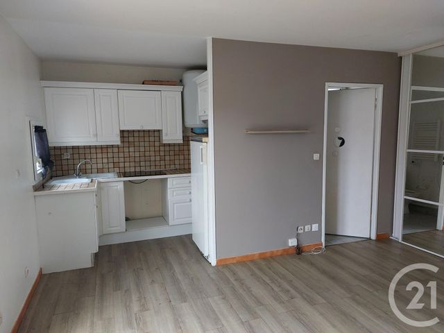 Appartement F1 &agrave; louer - 1 pi&egrave;ce - 27,32 m2 - Palaiseau - 91 - ILE-DE-FRANCE