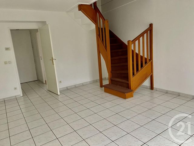 Maison &agrave; louer - 4 pi&egrave;ces - 70 m2 - Les Ulis - 91 - ILE-DE-FRANCE