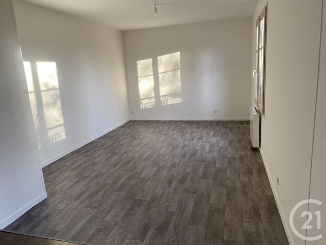 Appartement Studio &agrave; louer - 1 pi&egrave;ce - 31,64 m2 - St Arnoult En Yvelines - 78 - ILE-DE-FRANCE