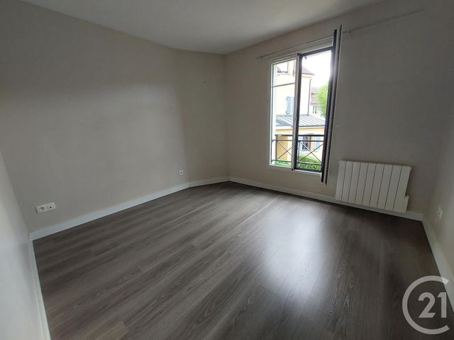 Appartement F3 &agrave; louer - 3 pi&egrave;ces - 61,72 m2 - St Remy Les Chevreuse - 78 - ILE-DE-FRANCE