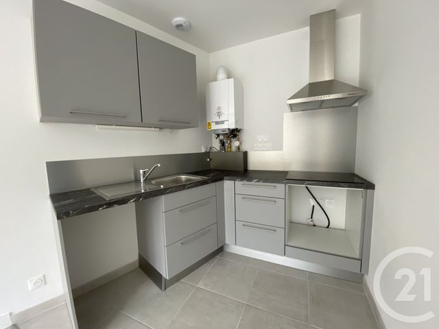 Appartement F3 &agrave; louer - 2 pi&egrave;ces - 42,80 m2 - Rambouillet - 78 - ILE-DE-FRANCE