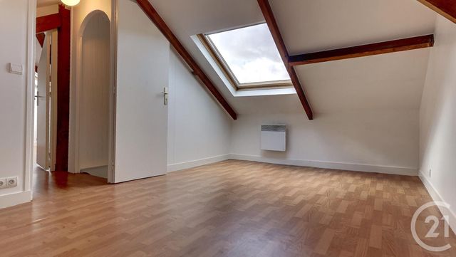 Appartement Duplex &agrave; louer - 3 pi&egrave;ces - 44,47 m2 - Limours - 91 - ILE-DE-FRANCE