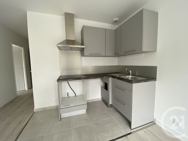 Appartement &agrave; louer - 2 pi&egrave;ces - 41,80 m2 - Rambouillet - 78 - ILE-DE-FRANCE