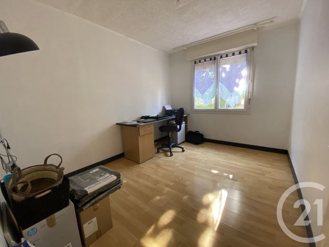 Maison &agrave; louer - 4 pi&egrave;ces - 95,69 m2 - Boinville Le Gaillard - 78 - ILE-DE-FRANCE