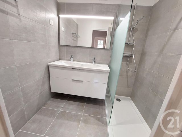 Maison &agrave; louer - 4 pi&egrave;ces - 95,69 m2 - Boinville Le Gaillard - 78 - ILE-DE-FRANCE