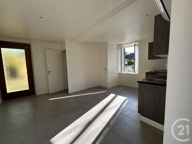 Appartement &agrave; louer - 2 pi&egrave;ces - 36,42 m2 - St Cyr Sous Dourdan - 91 - ILE-DE-FRANCE