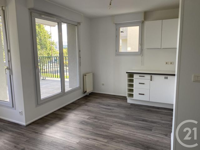 Appartement F1 &agrave; louer - 1 pi&egrave;ce - 26,40 m2 - Les Ulis - 91 - ILE-DE-FRANCE