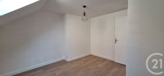 Afficher la photo en grand Maison à vendre - 3 pièces - 94,58 m2 - Ste Mesme - 78 - ILE-DE-FRANCE