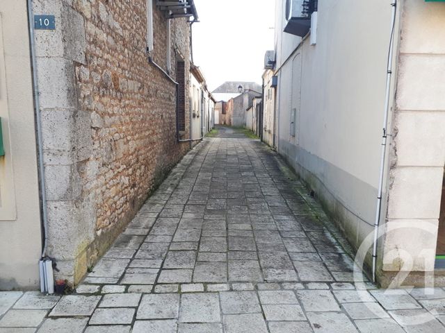 Maison à vendre - 1 pièce - 70 m2 - Les Villages Voveens - 28 - CENTRE