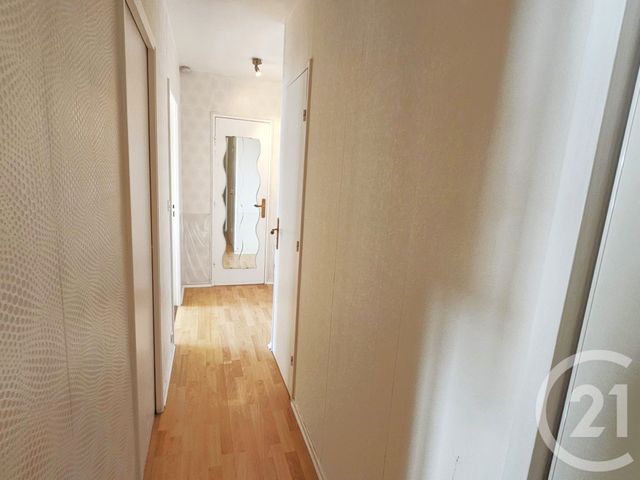 Appartement à vendre - 3 pièces - 60 m2 - Les Ulis - 91 - ILE-DE-FRANCE