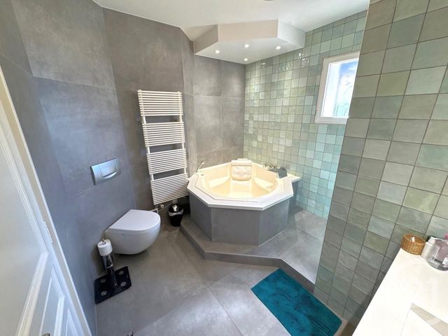 Maison &agrave; vendre - 7 pi&egrave;ces - 240 m2 - Morangis - 91 - ILE-DE-FRANCE