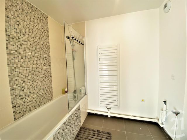 Appartement F3 à vendre - 3 pièces - 55 m2 - La Ville Du Bois - 91 - ILE-DE-FRANCE