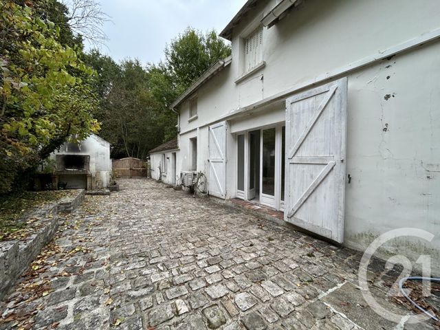 Afficher la photo en grand Maison à louer - 5 pièces - 135,69 m2 - Saulx Les Chartreux - 91 - ILE-DE-FRANCE