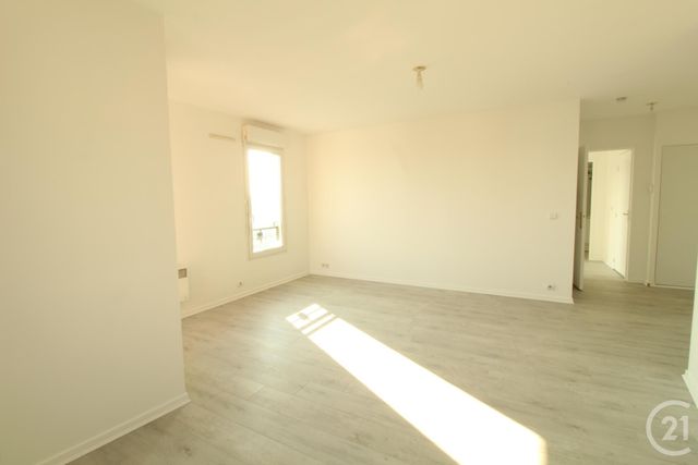 Afficher la photo en grand Appartement F3 à louer - 3 pièces - 56,85 m2 - Massy - 91 - ILE-DE-FRANCE
