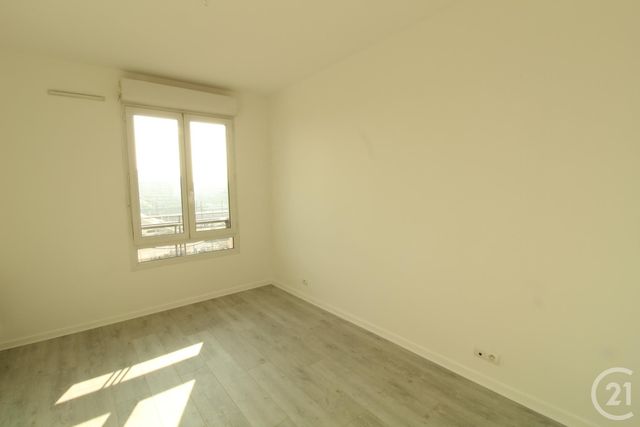 Afficher la photo en grand Appartement F3 à louer - 3 pièces - 56,85 m2 - Massy - 91 - ILE-DE-FRANCE