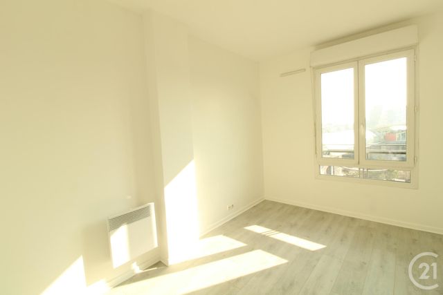 Afficher la photo en grand Appartement F3 à louer - 3 pièces - 56,85 m2 - Massy - 91 - ILE-DE-FRANCE