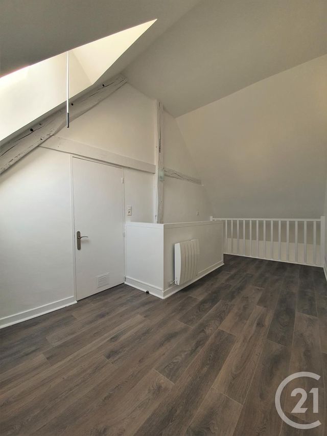 Afficher la photo en grand Appartement F2 à louer - 2 pièces - 25,94 m2 - Arpajon - 91 - ILE-DE-FRANCE