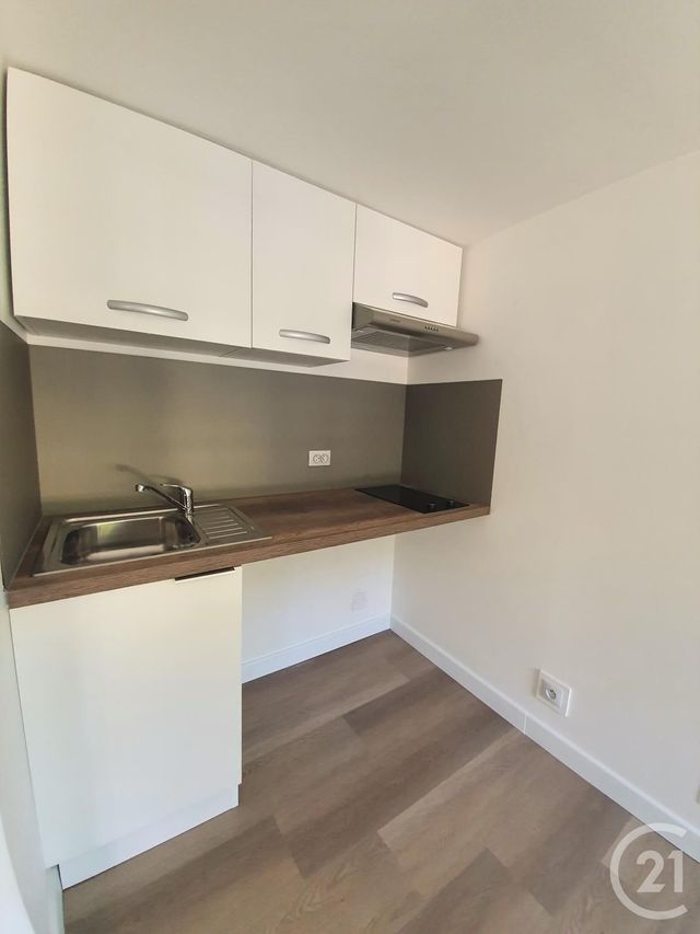 Afficher la photo en grand Appartement F2 à louer - 2 pièces - 25,94 m2 - Arpajon - 91 - ILE-DE-FRANCE