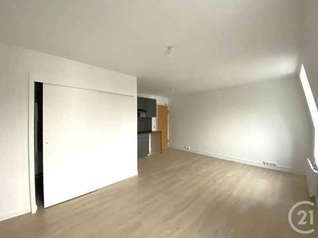Appartement F1 à louer - 1 pièce - 27,87 m2 - Villebon Sur Yvette - 91 - ILE-DE-FRANCE