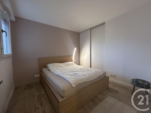 Appartement F2 à louer - 2 pièces - 42,72 m2 - Massy - 91 - ILE-DE-FRANCE