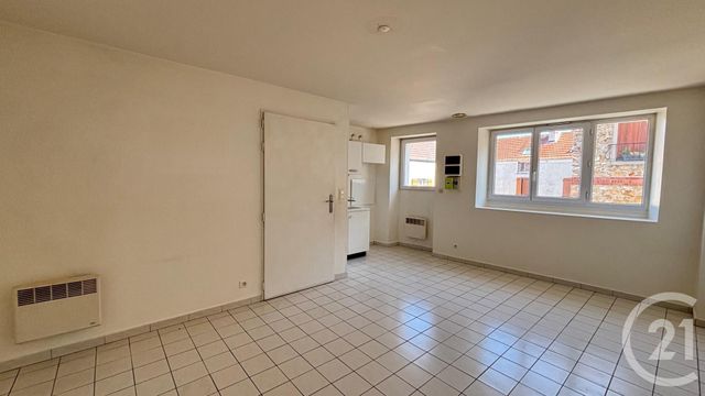 Appartement Studio à louer SAULX LES CHARTREUX