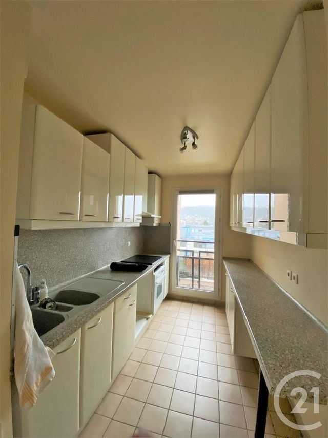 Appartement F3 &agrave; louer - 3 pi&egrave;ces - 66,42 m2 - Villebon Sur Yvette - 91 - ILE-DE-FRANCE